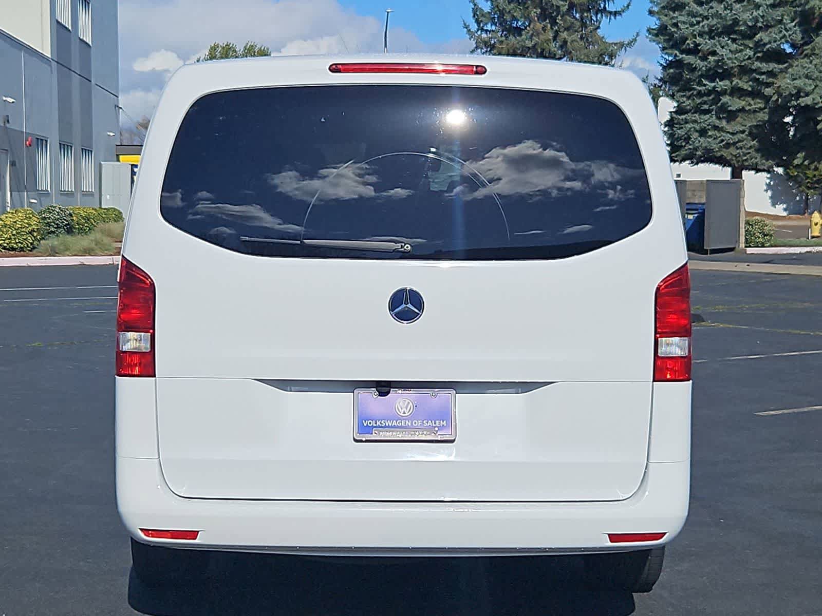 Used 2023 Mercedes-Benz Metris Passenger image 5