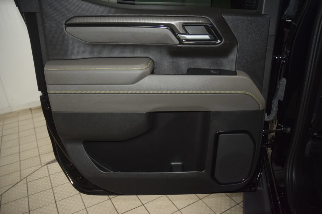 Used 2024 Chevrolet Silverado 1500 ZR2 w/ Technology Package AWD/4WD image 47
