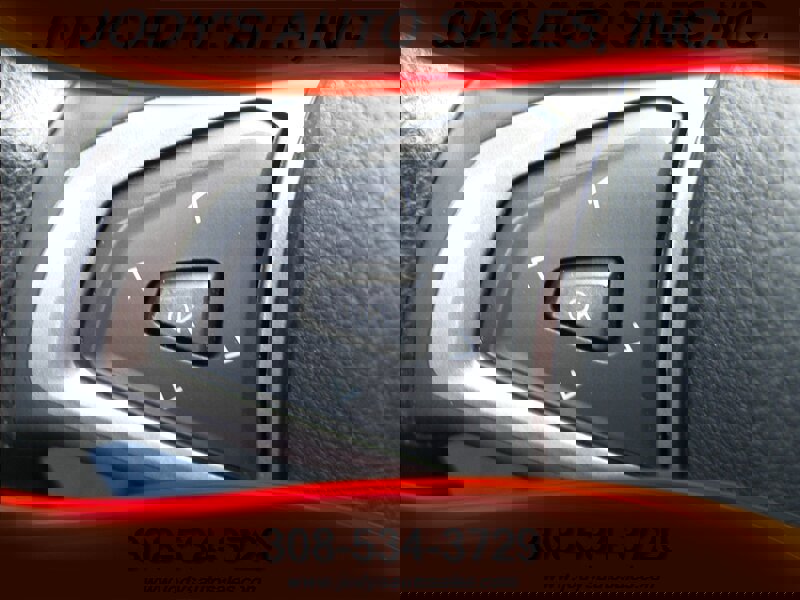 Used 2019 Ford Fusion SE image 12