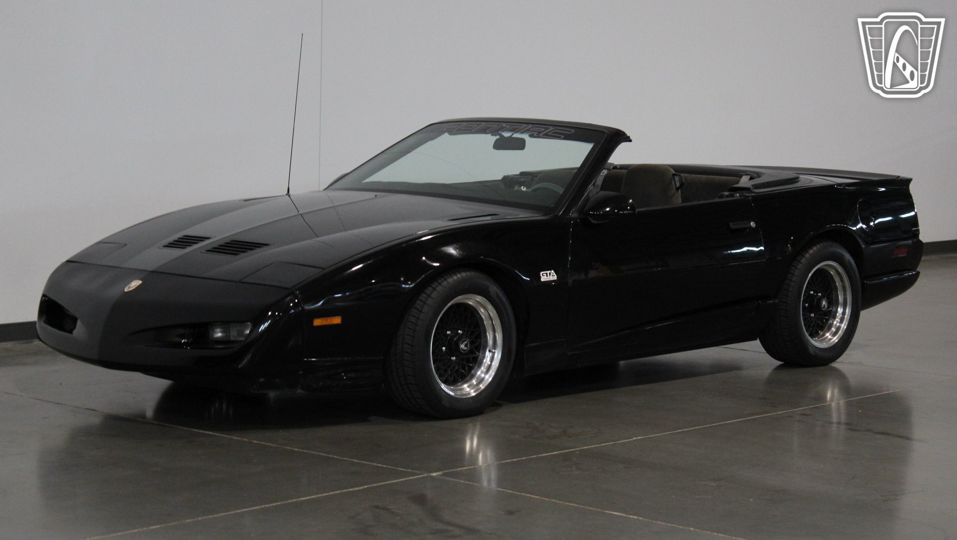 Used 1992 Pontiac Firebird Convertible RWD image 29