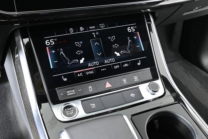 New 2025 Audi Q8 Premium image 16