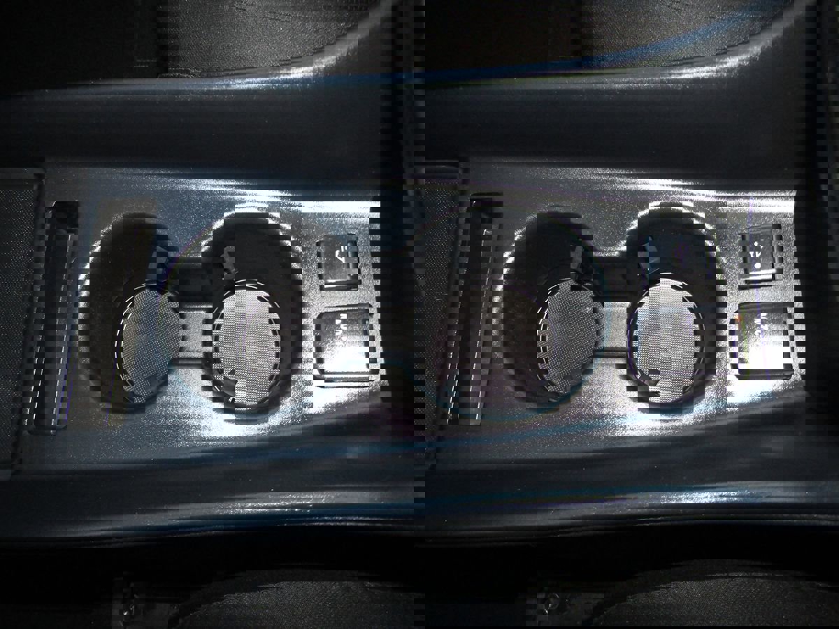 Used 2022 Toyota Prius LE image 21