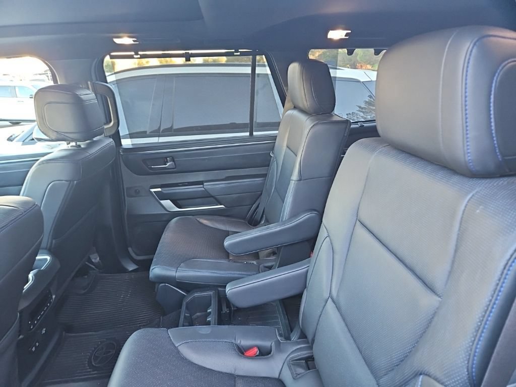 Used 2024 Toyota Sequoia Platinum AWD/4WD image 4