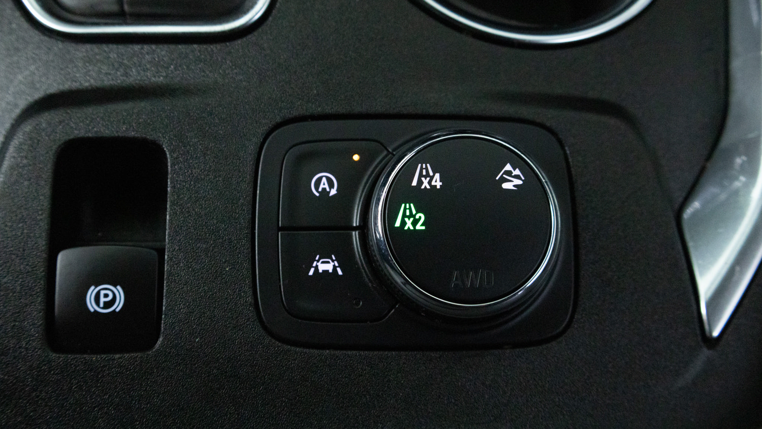 Used 2023 Chevrolet Traverse LT AWD/4WD image 23