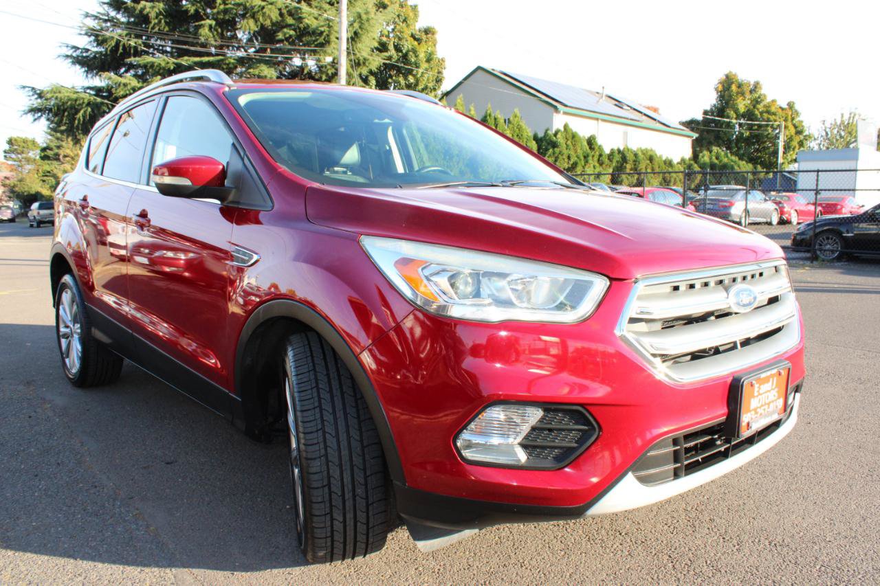 Used 2017 Ford Escape Titanium AWD/4WD image 3