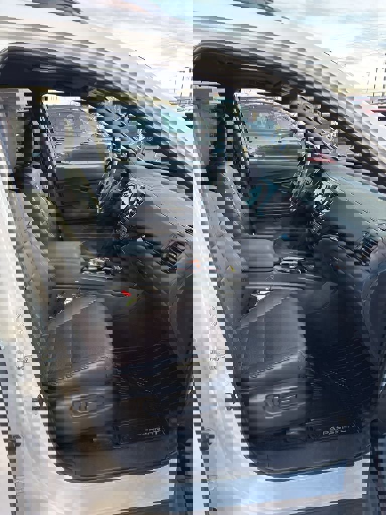 Used 2024 Honda Passport Black Edition image 27