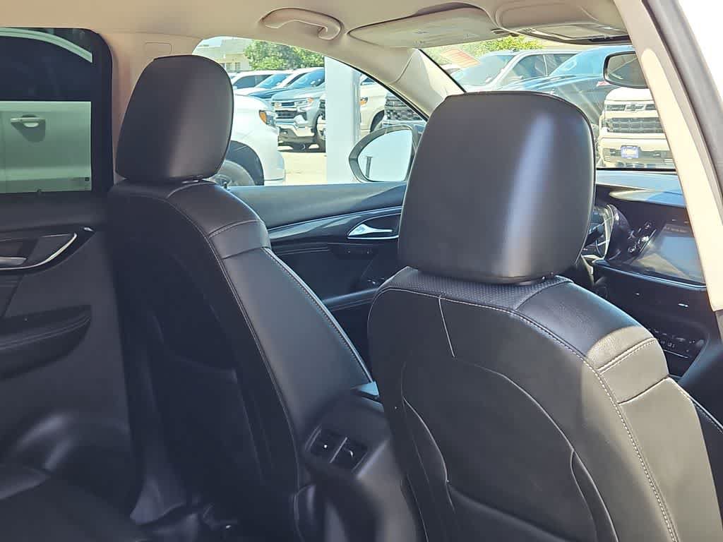 Used 2021 Buick Envision Essence w/ Sport Touring Package FWD image 17
