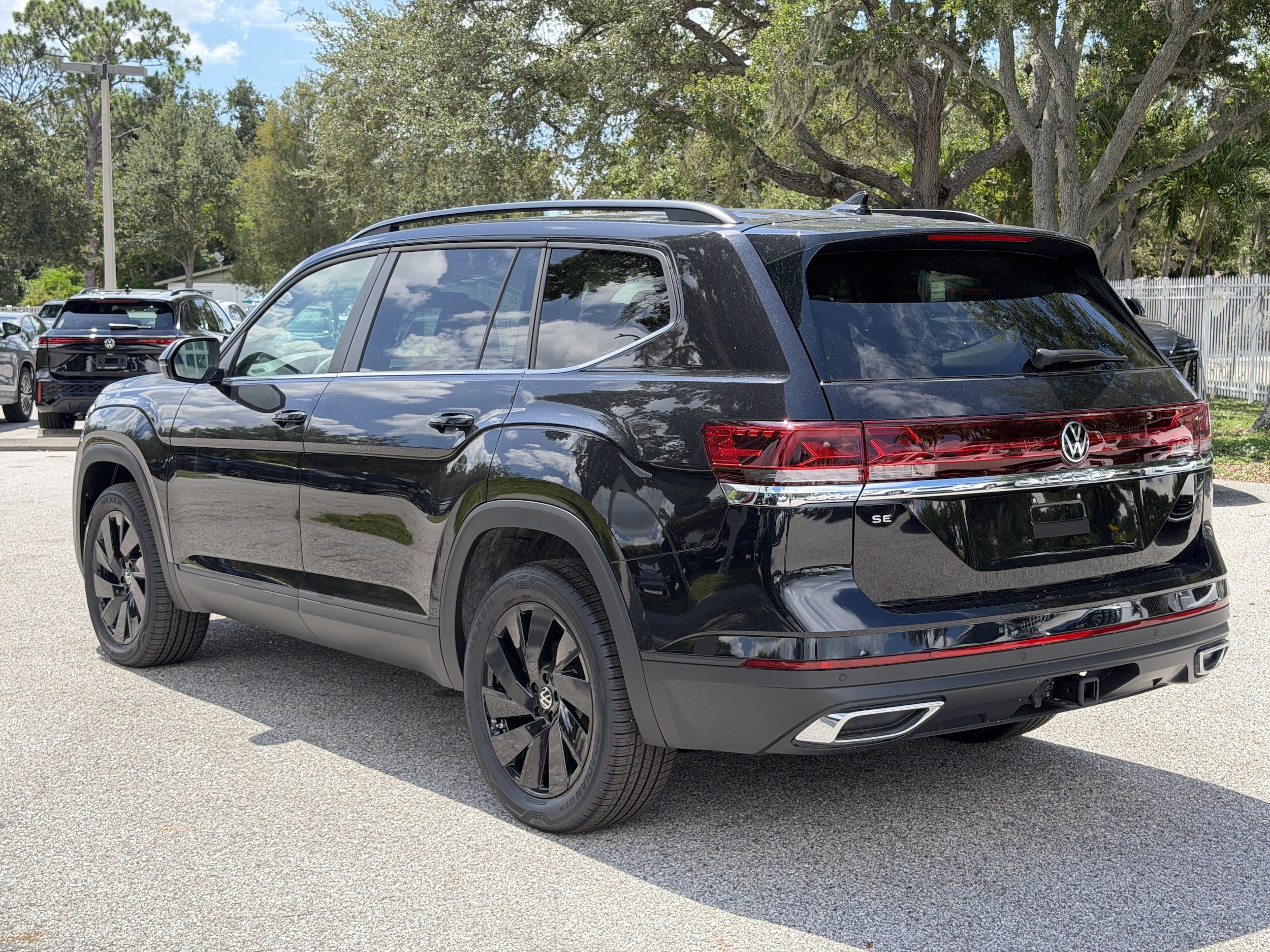 New 2026 Volkswagen Atlas SE FWD image 5
