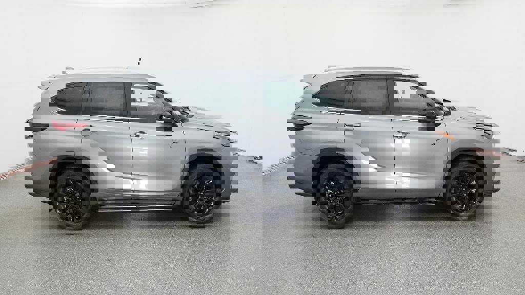 New 2026 Toyota Highlander XLE image 11