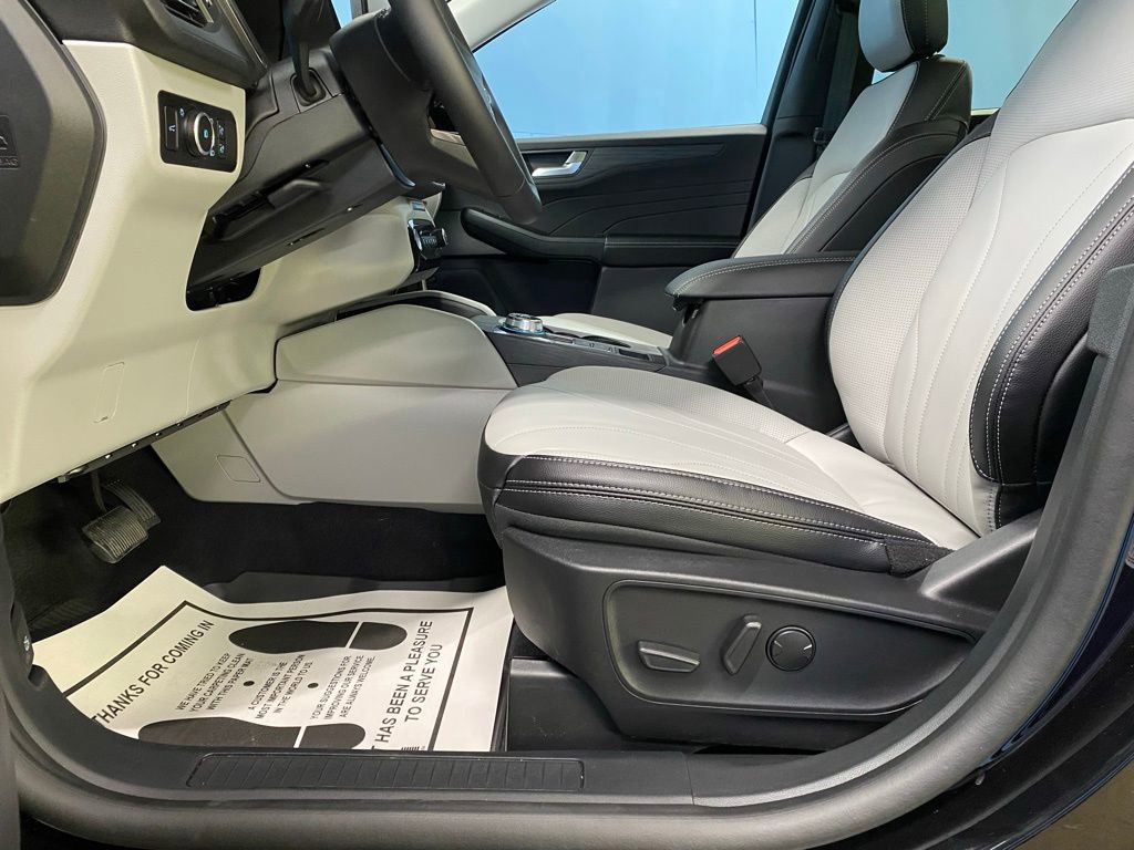 New 2026 Ford Escape Platinum w/ Premium Technology Package image 14