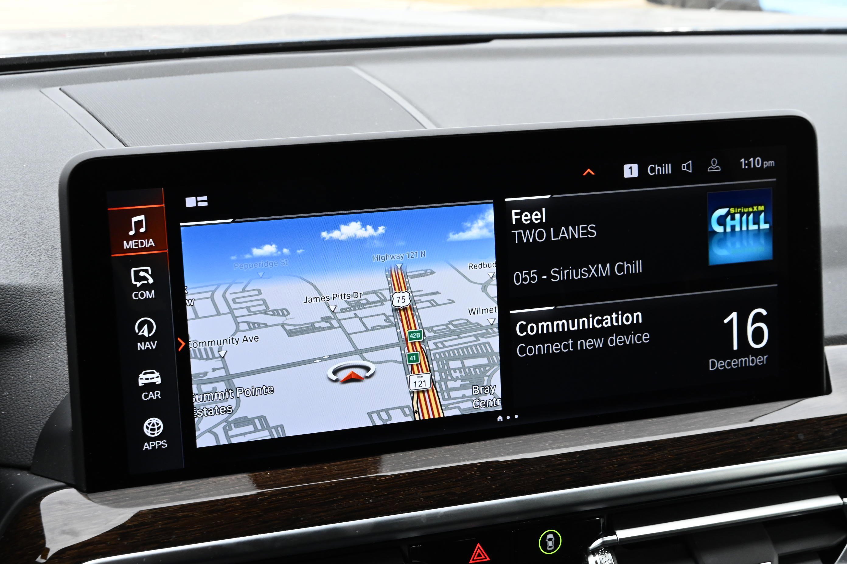 Certified 2025 BMW X4 xDrive30i image 14