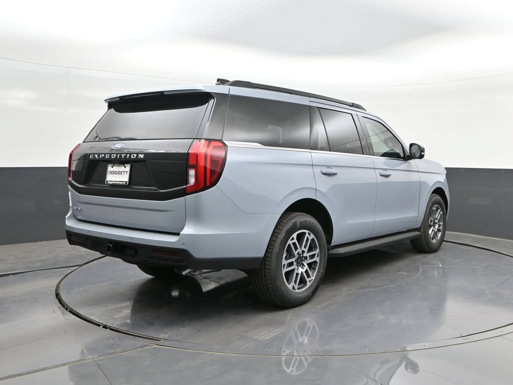 New 2026 Ford Expedition Active RWD image 11