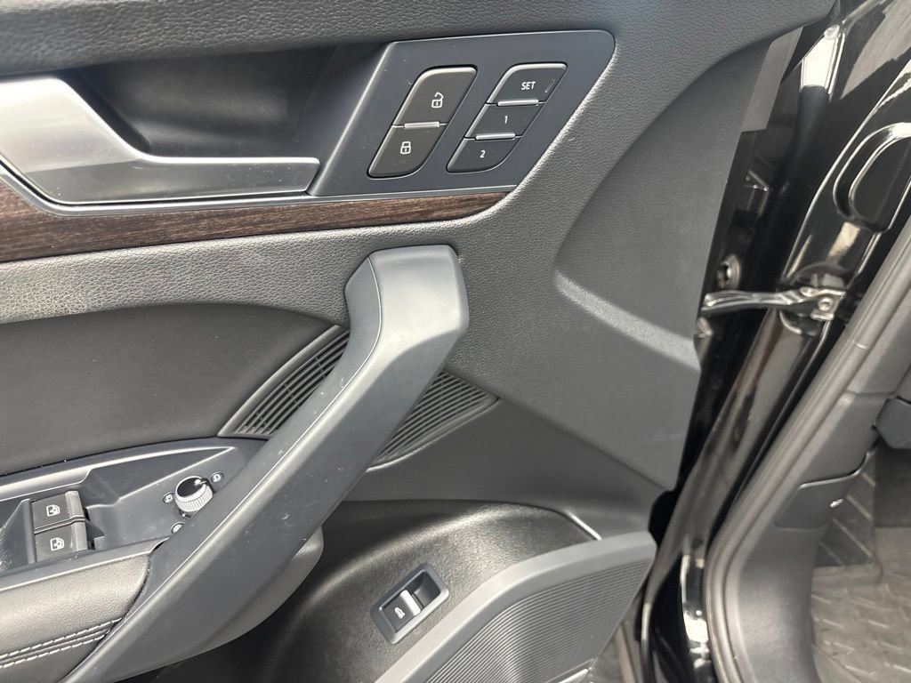 Used 2023 Audi Q5 2.0T Premium Plus AWD/4WD image 13