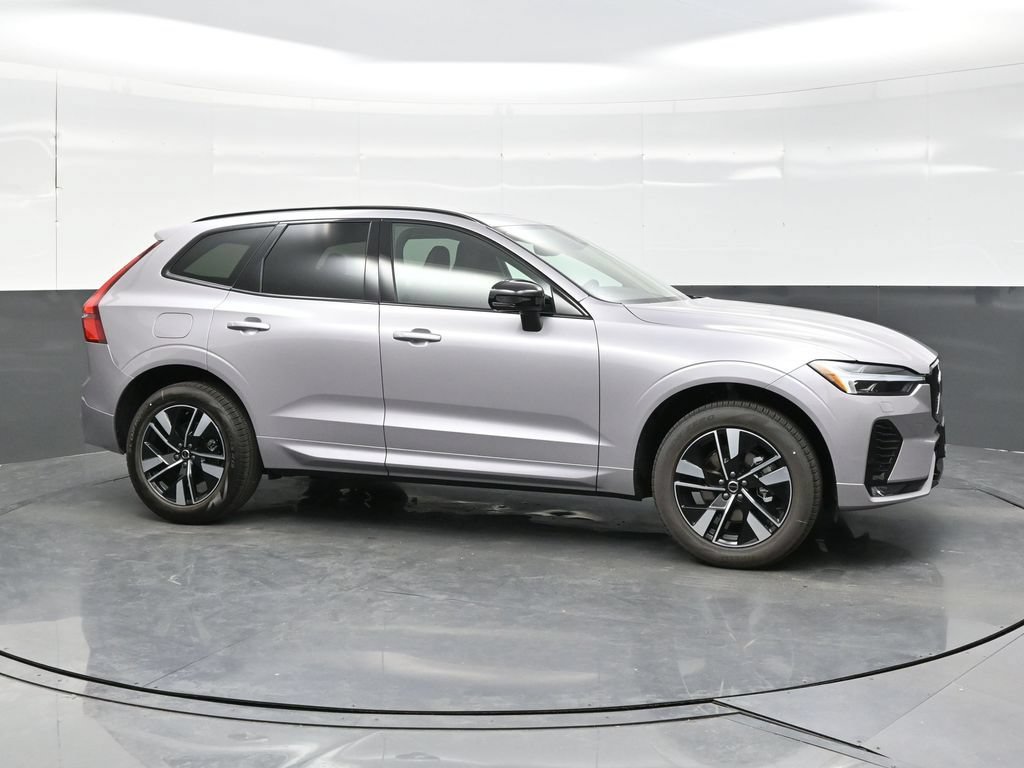 New 2026 Volvo XC60 B5 Core w/ Climate Package AWD/4WD image 8