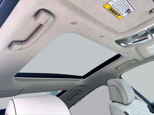 Used 2025 Genesis GV80 3.5T Prestige image 17