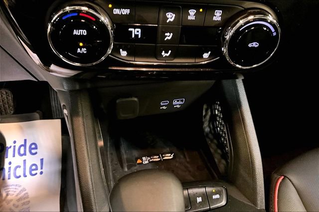 Used 2025 Chevrolet TrailBlazer RS w/ Convenience Package image 16