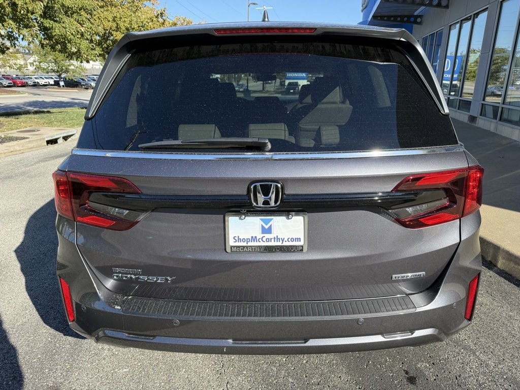 New 2026 Honda Odyssey Touring image 7