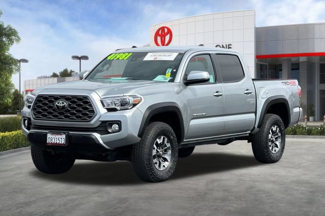 Certified 2023 Toyota Tacoma TRD Off-Road w/ Technology Package AWD/4WD image 10