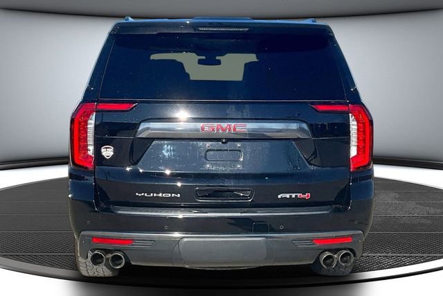 Used 2022 GMC Yukon XL AT4 w/ AT4 Premium Plus Package AWD/4WD image 5