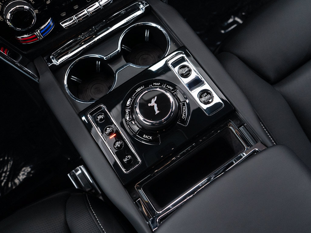 Certified 2023 Rolls-Royce Cullinan AWD/4WD image 40
