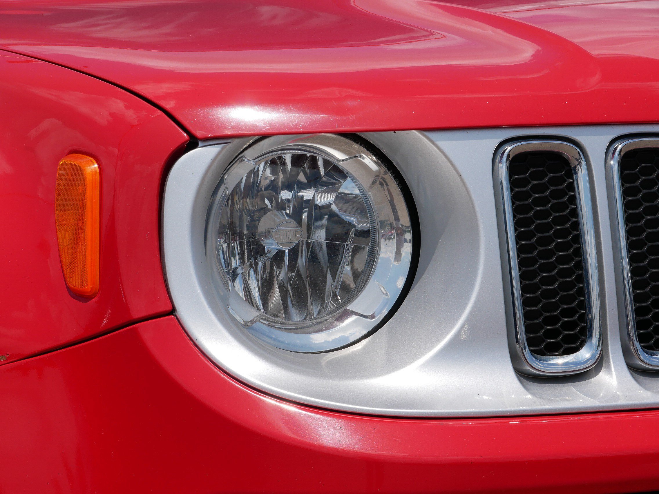Used 2015 Jeep Renegade Limited w/ Safety & Security Group I AWD/4WD image 16