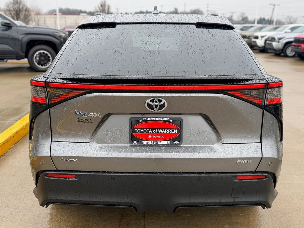 Used 2024 Toyota bZ4X XLE w/ Weather Package AWD/4WD image 4
