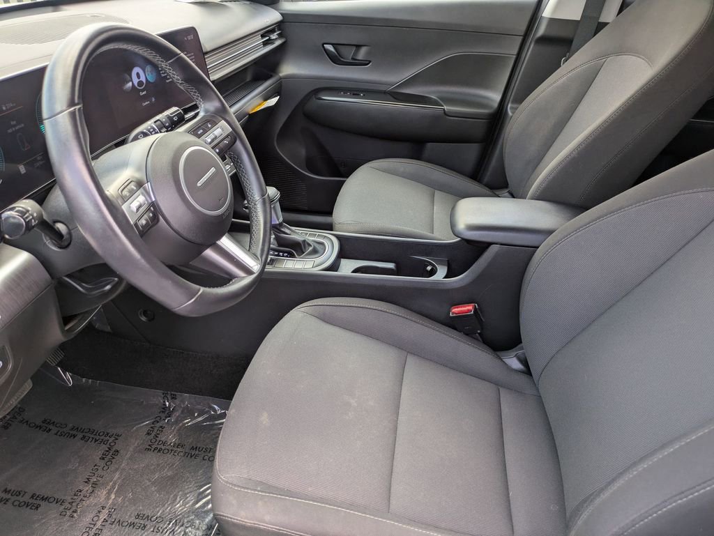Used 2025 Hyundai Kona SEL FWD image 23