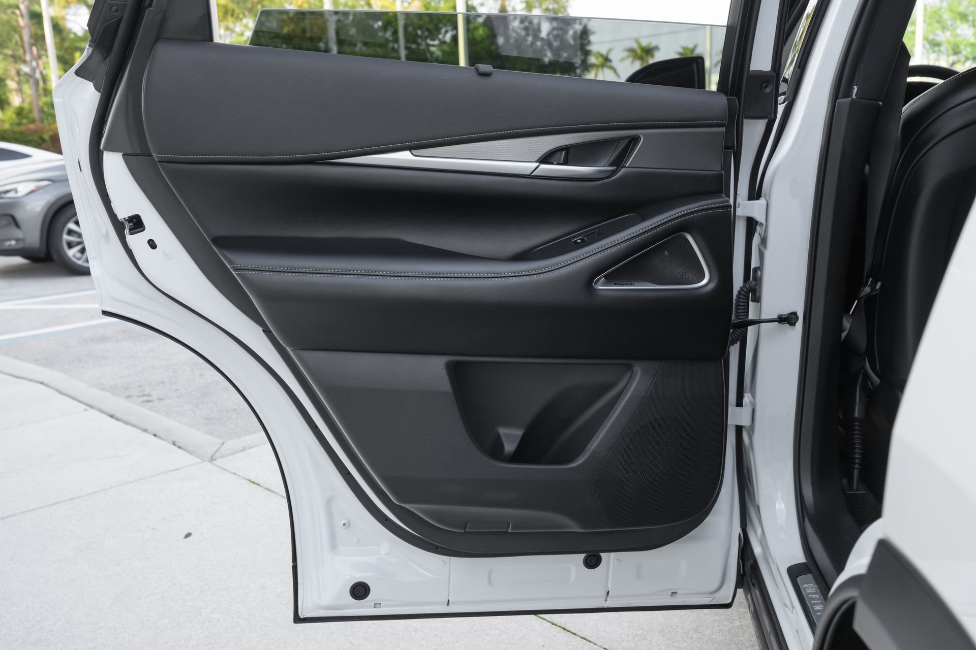 Used 2026 INFINITI QX60 Luxe w/ Cargo Package image 30