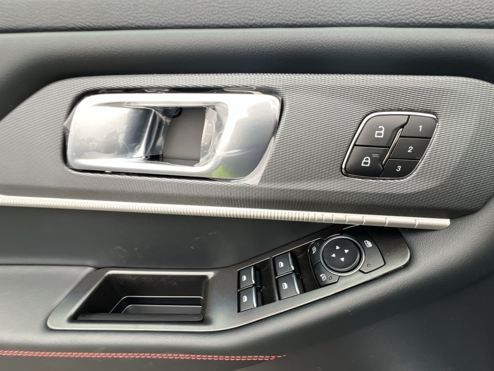 New 2026 Ford Explorer ST-Line w/ ST-Line Street Pack AWD/4WD image 42
