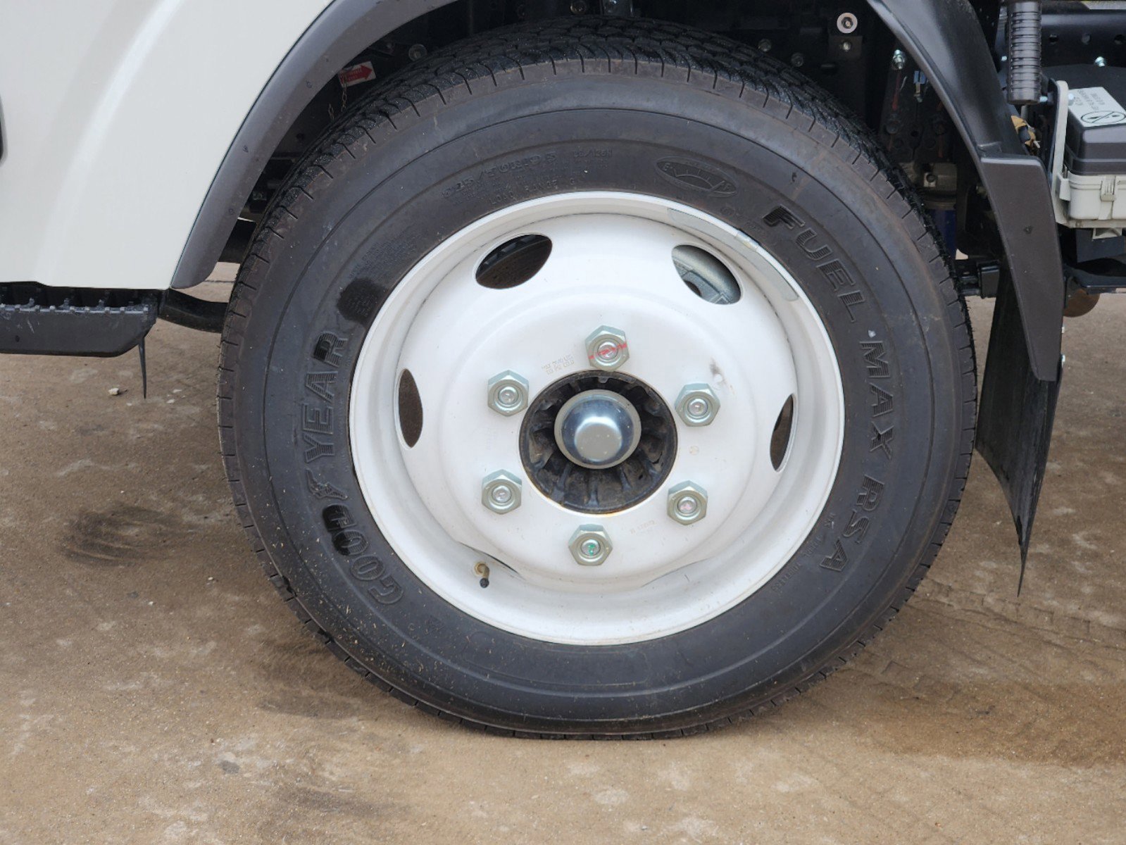 New 2024 Chevrolet Low Cab Forward image 16