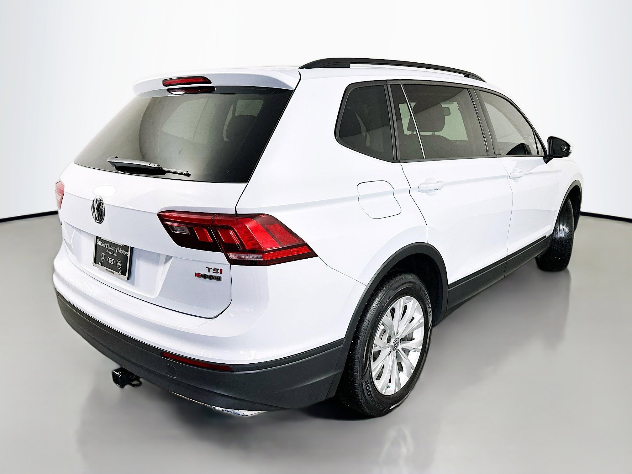 Used 2018 Volkswagen Tiguan S AWD/4WD image 7