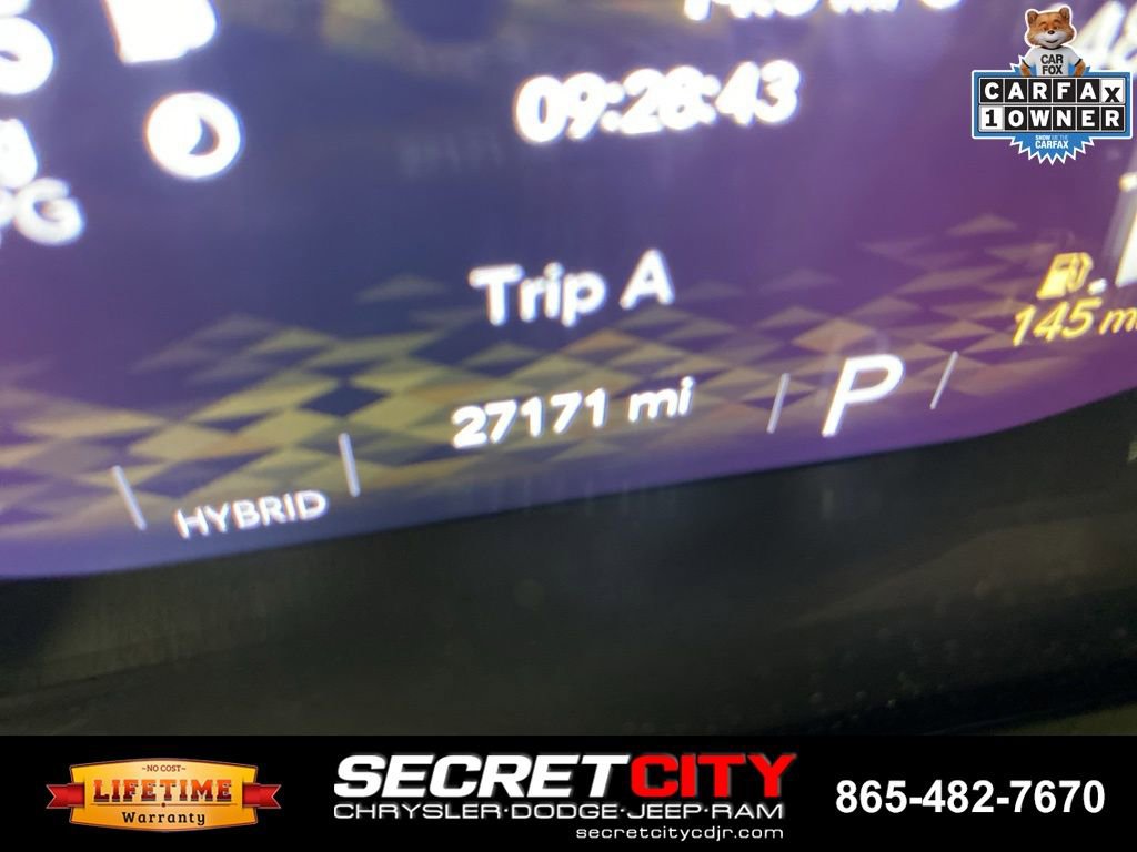 Used 2024 Jeep Wrangler Unlimited w/ Convenience Group AWD/4WD image 18