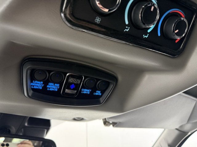 New 2024 Chevrolet Express 2500 Extended image 27