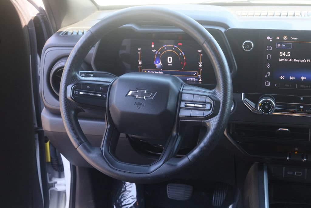 Used 2023 Chevrolet Colorado Trail Boss w/ Technology Package AWD/4WD image 15