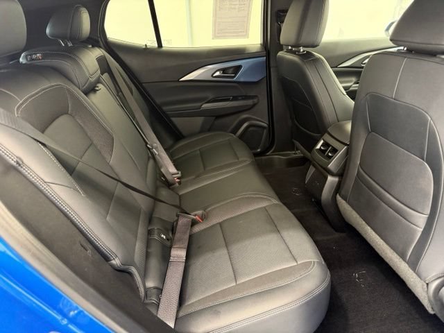 Used 2024 Chevrolet Equinox EV LT w/ LPO, Trailering Package FWD image 25