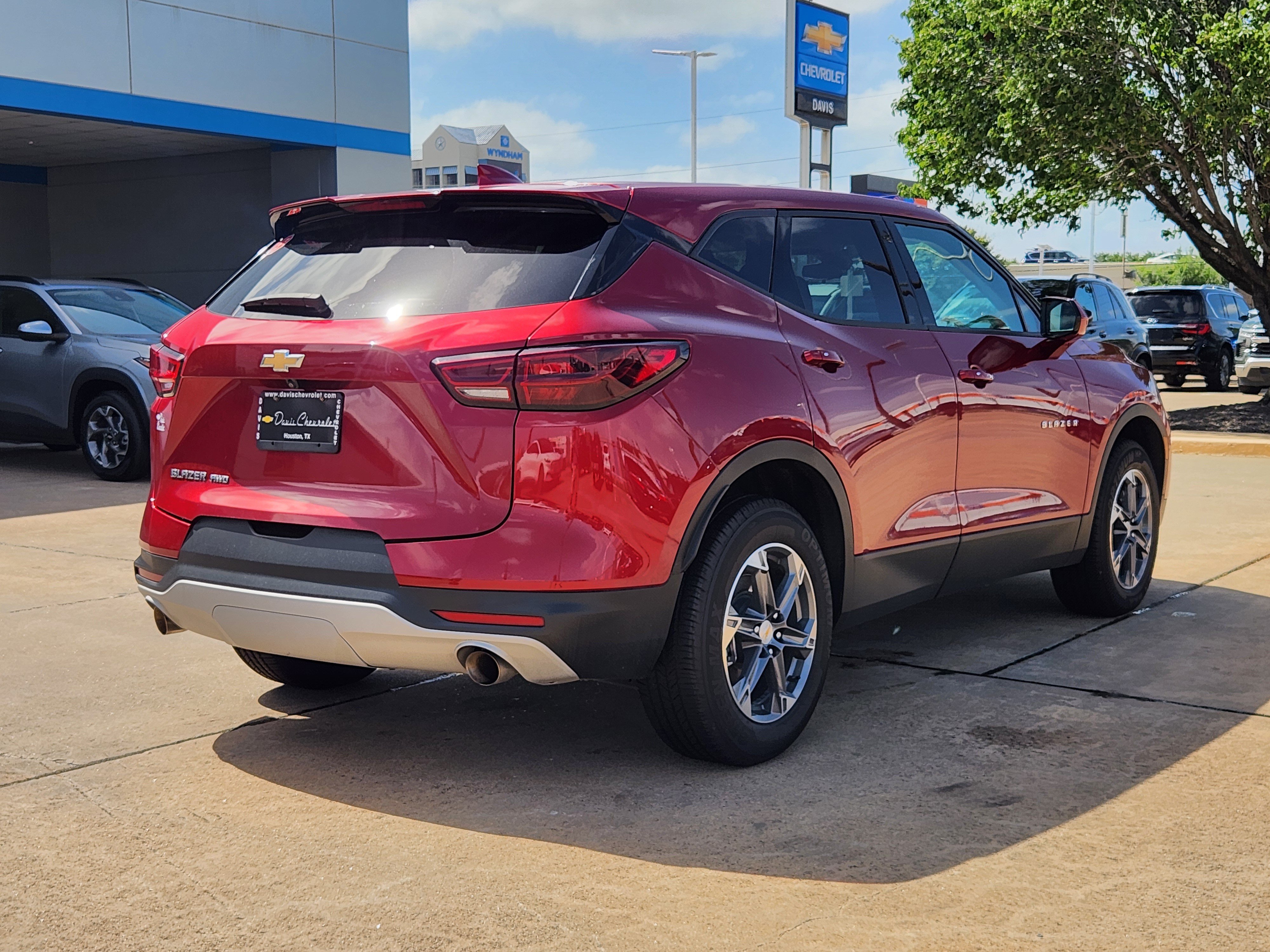 Certified 2025 Chevrolet Blazer LT AWD/4WD image 6