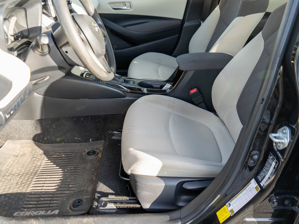 Used 2020 Toyota Corolla LE image 12