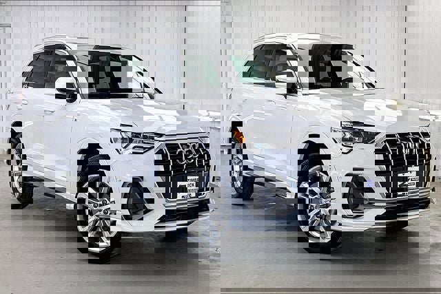 Used 2020 Audi Q3 2.0T Prestige AWD/4WD image 35