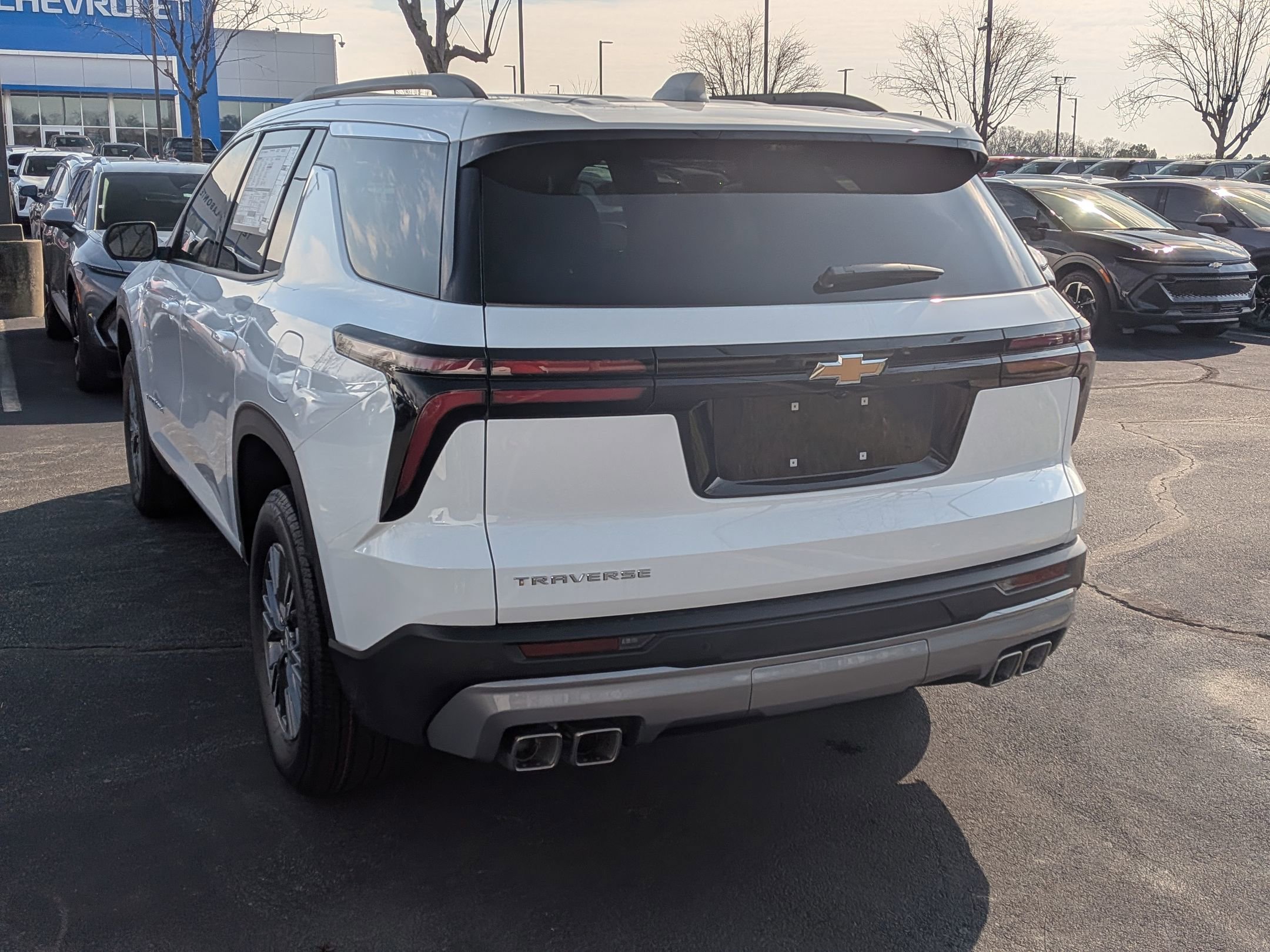 New 2026 Chevrolet Traverse LT w/ Driver Confidence Package FWD image 6