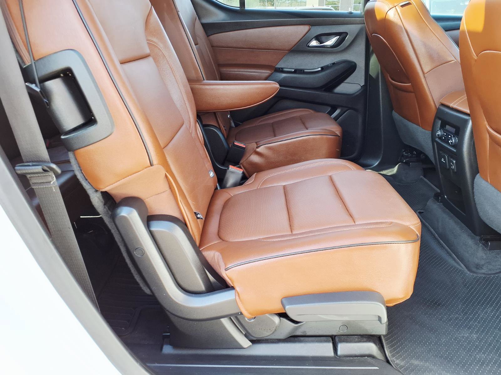 Used 2019 Chevrolet Traverse High Country AWD/4WD image 14