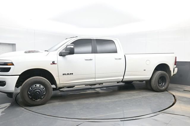 Used 2026 RAM 3500 Laramie w/ Night Edition AWD/4WD image 11