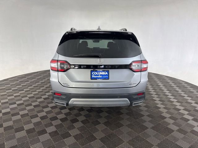 Certified 2023 Honda Pilot Touring image 7