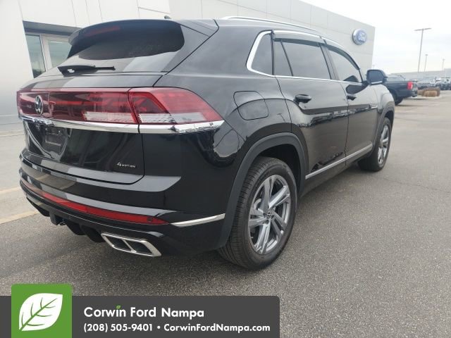 Used 2024 Volkswagen Atlas Cross Sport SEL R-Line image 6