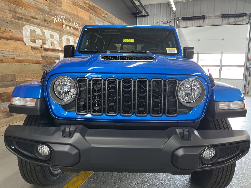 New 2026 Jeep Gladiator Sport image 7