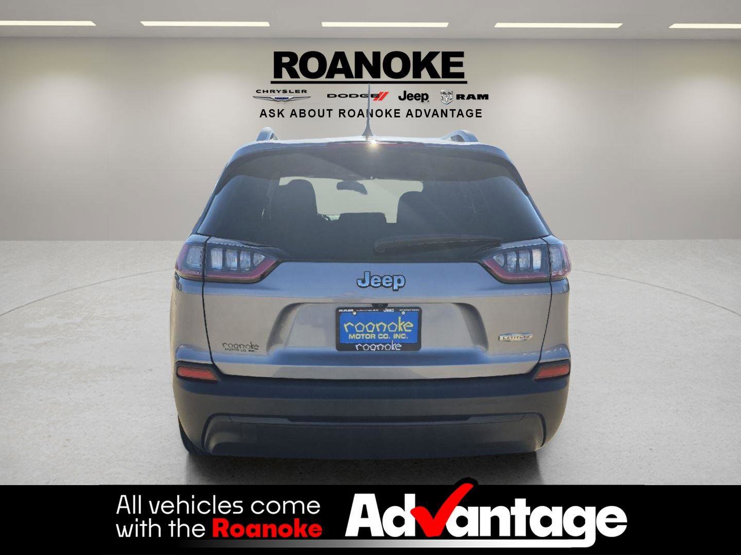 Used 2020 Jeep Cherokee Latitude w/ Cold Weather Group image 8