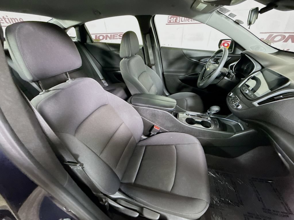 Used 2023 Chevrolet Malibu LT FWD image 28