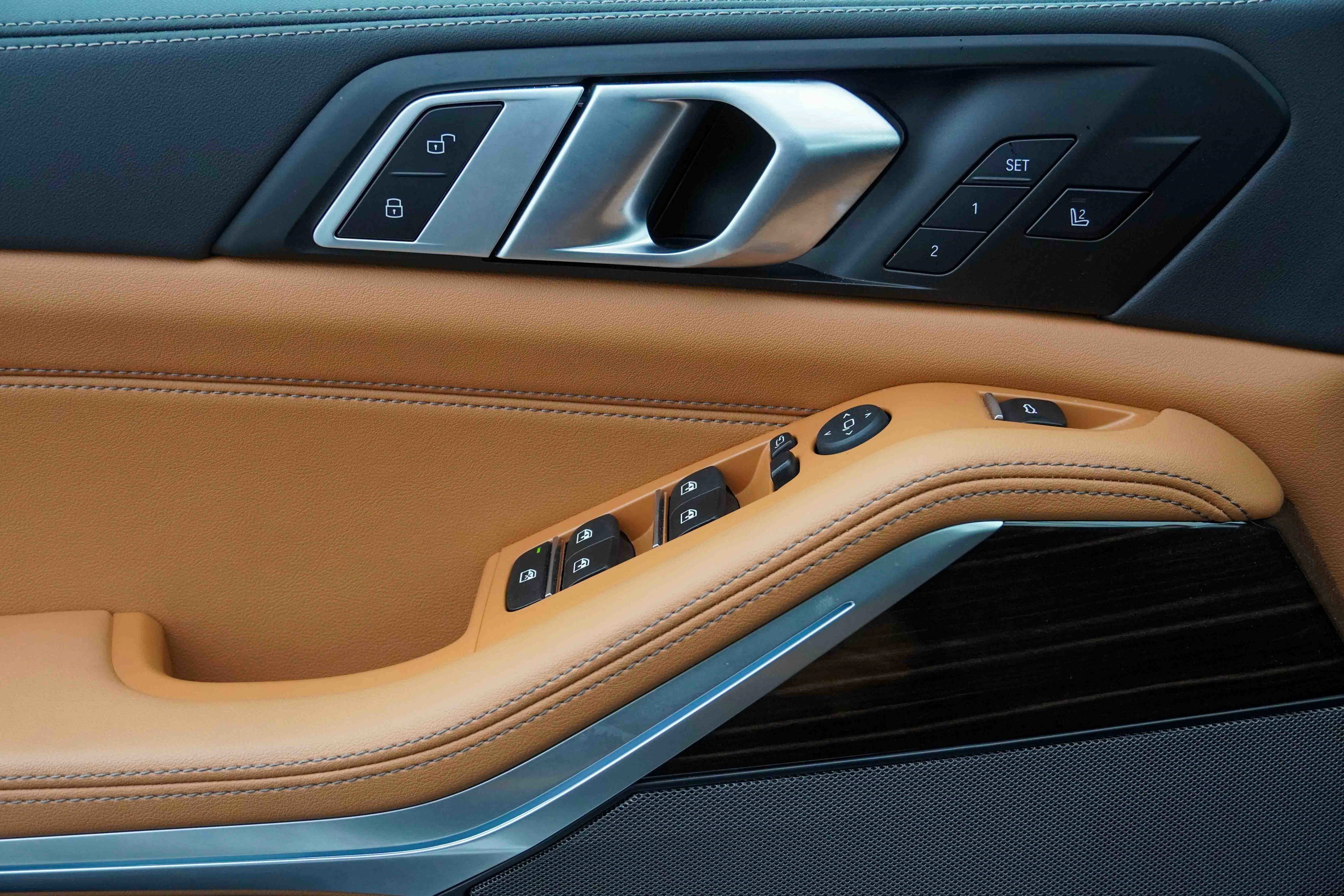 Certified 2025 BMW X5 xDrive40i w/ Climate Comfort Package image 16