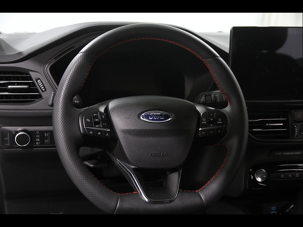Used 2023 Ford Escape ST-Line w/ Tech Pack #1 FWD image 7