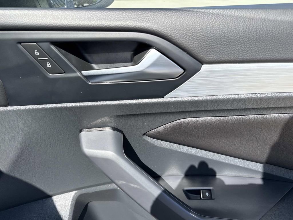 Used 2025 Volkswagen Jetta S image 16