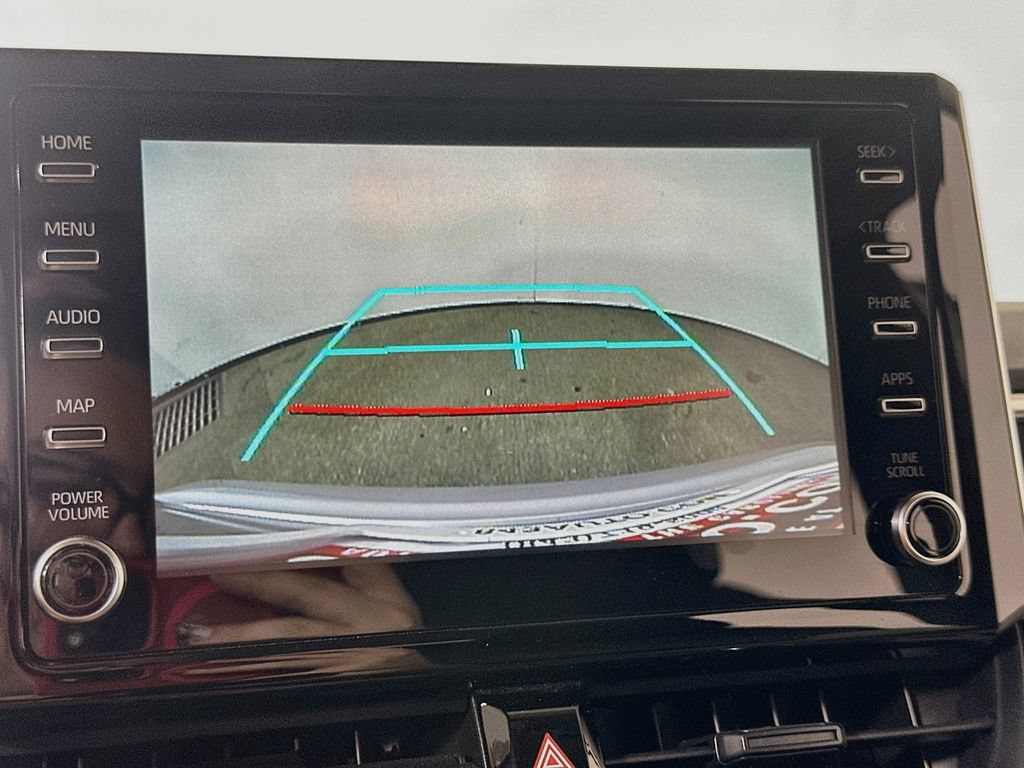 Used 2020 Toyota Corolla LE FWD image 11